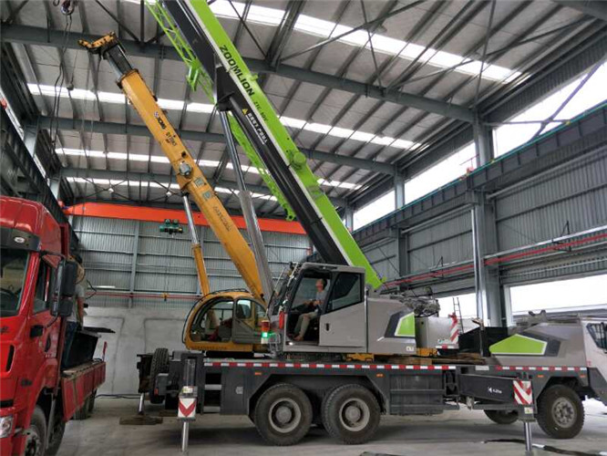 波密县高空车出租需要注意哪些安全事项？