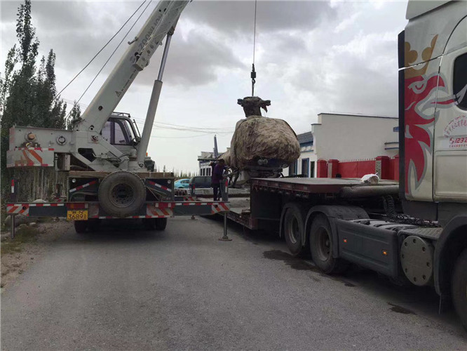 波密县狭窄场地（如小区、车间）适合用哪种吊车？